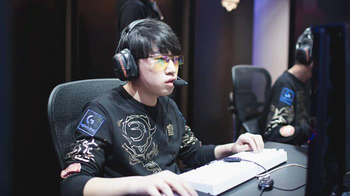 在逆境中保 在逆境中保